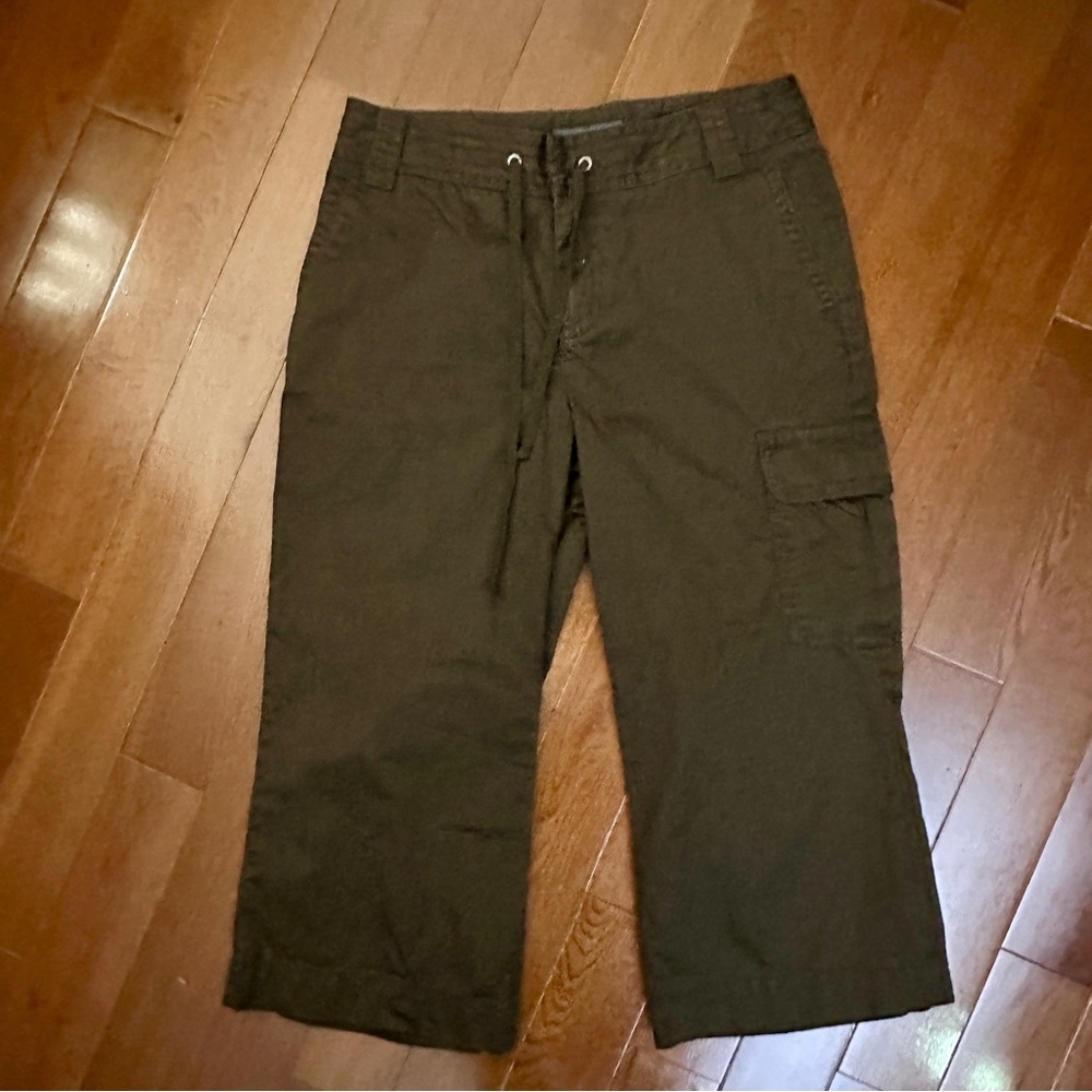 Liz Claiborne petite 8 brown capri jeans